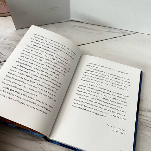 Success One Day At A Time By John C. Maxwell hard Cover Book - Picture 7 of 16